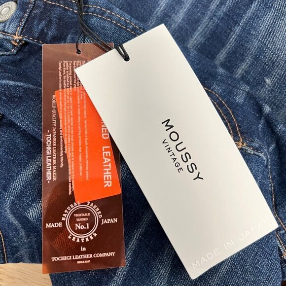 Moussy Vintage Womens Rhode Cropped Flare-Hi Jeans Distressed Raw Hem 28 New - Picture 11 of 11